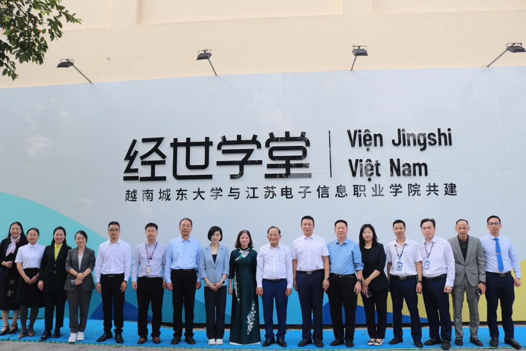 z7286785903416_2b3875bfe9b476db6a2c1790ddeca2d6