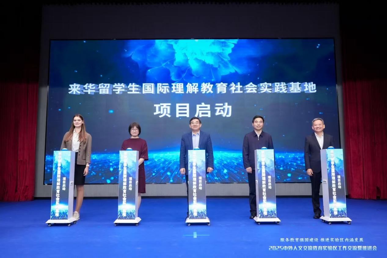 0567bb37bfd890ece36701a52a7d4b7